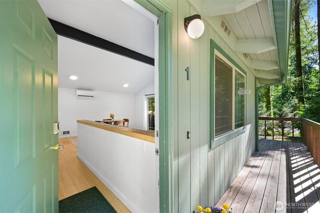 1 Sugarpine Place, Bellingham, WA 98229