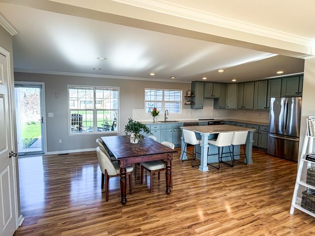 1009 McCormick Xing, Spring Hill, TN 37174