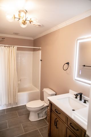 1009 McCormick Xing, Spring Hill, TN 37174