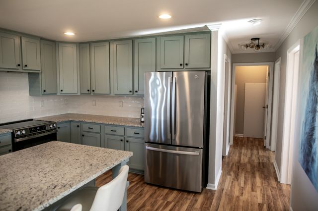 1009 McCormick Xing, Spring Hill, TN 37174