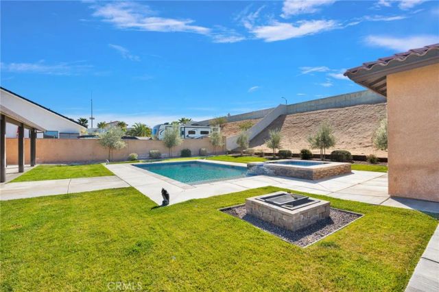 13370 Hidden Valley, Victorville, CA 92395