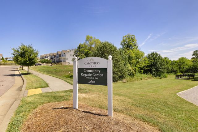 1936 Grace Point Ln, Nolensville, TN 37135