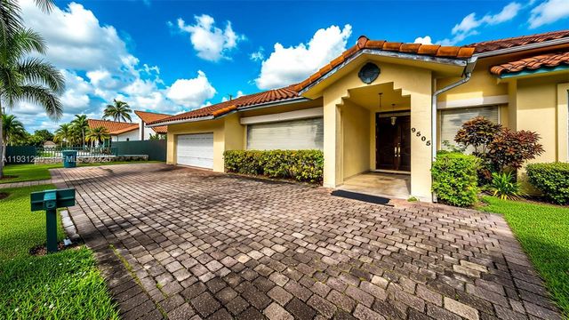 9505 SW 136th St, Miami, FL 33176