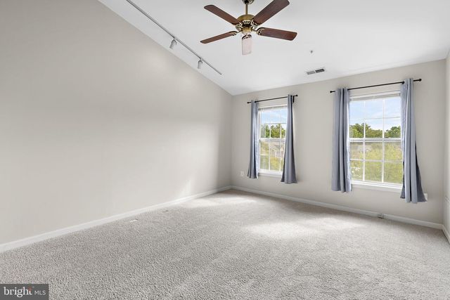 7 CATERHAM CT, Baltimore, MD 21237
