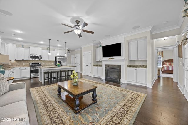 908 Bedminister Lane, Wilmington, NC 28405
