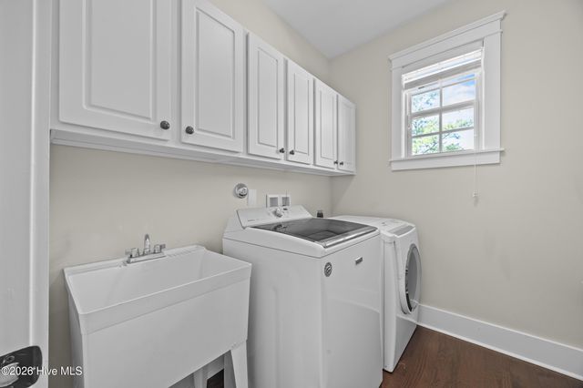 908 Bedminister Lane, Wilmington, NC 28405