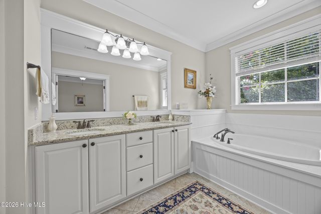 908 Bedminister Lane, Wilmington, NC 28405