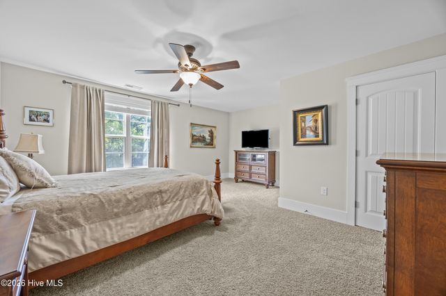 908 Bedminister Lane, Wilmington, NC 28405