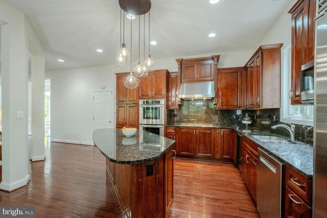 106 CALVARY CT SE, Leesburg, VA 20175