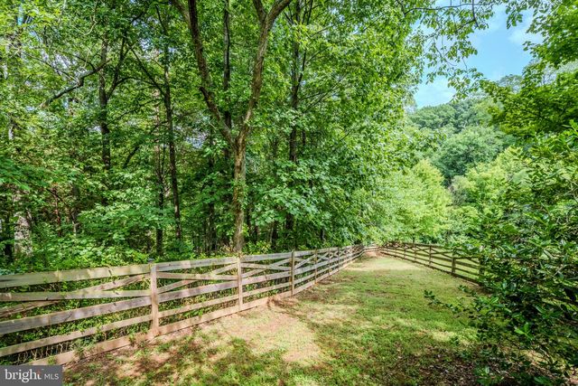 106 CALVARY CT SE, Leesburg, VA 20175