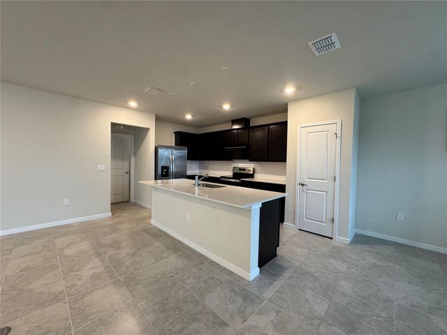 2102 CHARMING AVE AVENUE, Davenport, FL 33896