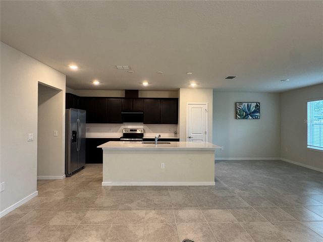 2102 CHARMING AVE AVENUE, Davenport, FL 33896