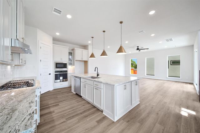 4406 Anthony Court Lane, Seabrook, TX 77586