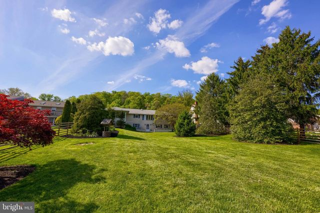 1260 CLOVERTON DR, Columbia, PA 17512