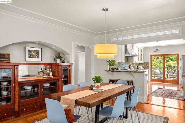 791 Santa Ray Avenue, Oakland, CA 94610