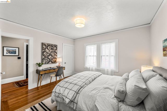 791 Santa Ray Avenue, Oakland, CA 94610