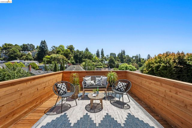 791 Santa Ray Avenue, Oakland, CA 94610