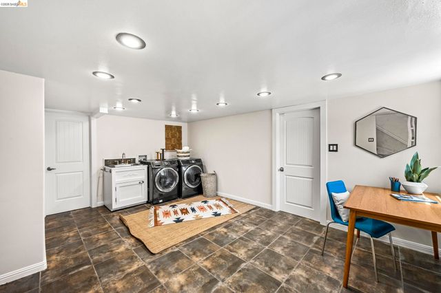 791 Santa Ray Avenue, Oakland, CA 94610