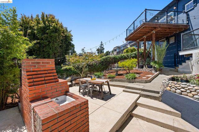 791 Santa Ray Avenue, Oakland, CA 94610