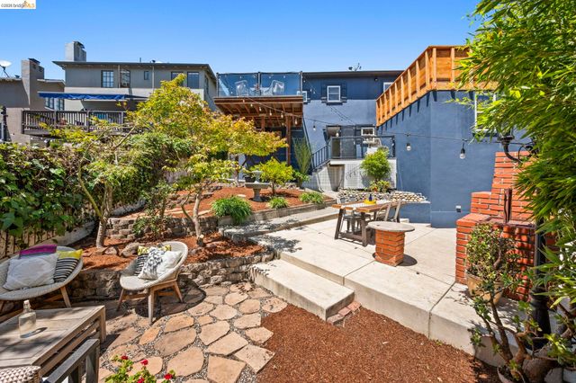 791 Santa Ray Avenue, Oakland, CA 94610