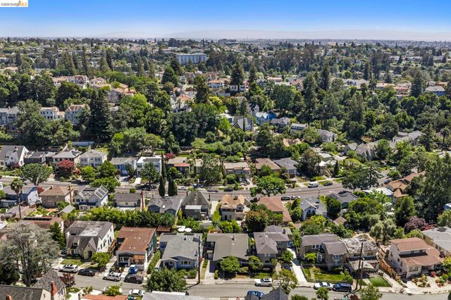 791 Santa Ray Avenue, Oakland, CA 94610