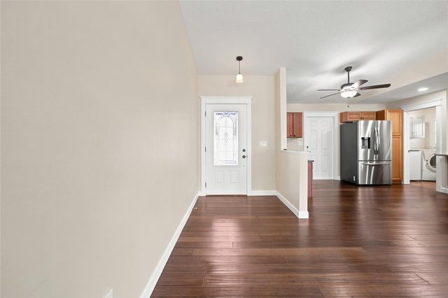 21 OAK COURT, Eustis, FL 32726