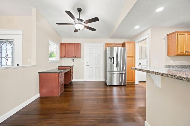 21 OAK COURT, Eustis, FL 32726
