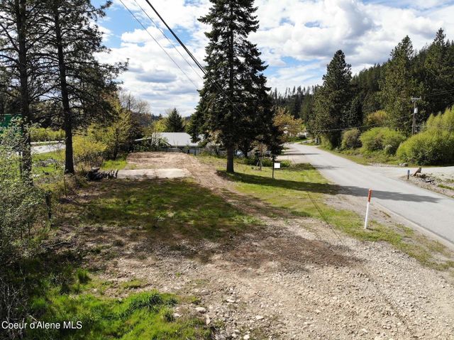 41476 Riverview Dr, Kingston, ID 83839