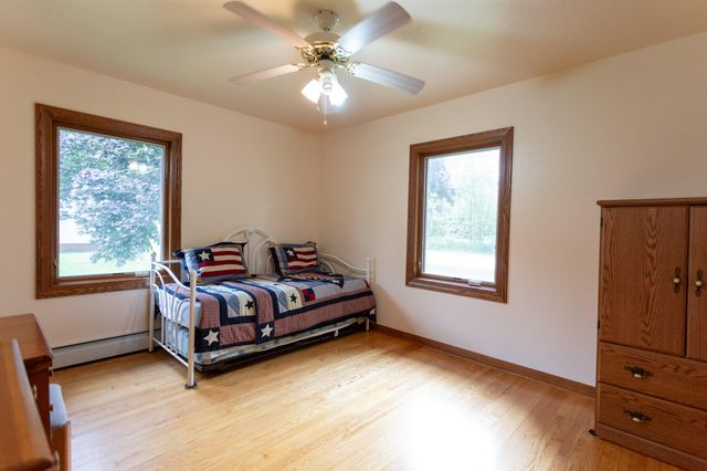 601 E Main Street, La Crosse, IN 46348