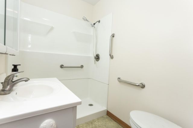 601 E Main Street, La Crosse, IN 46348