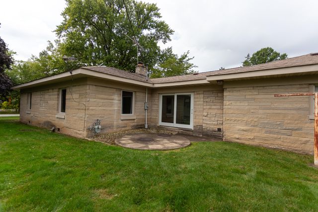 601 E Main Street, La Crosse, IN 46348