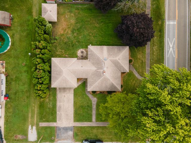 601 E Main Street, La Crosse, IN 46348