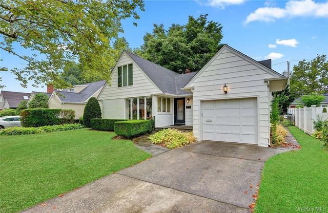 37 Patton Boulevard, New Hyde Park, NY 11040