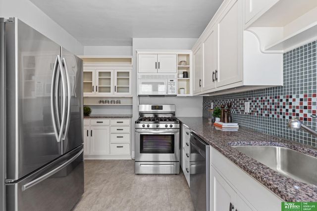 3079 S 34th Street, Omaha, NE 68105