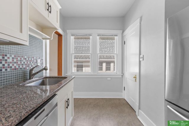 3079 S 34th Street, Omaha, NE 68105