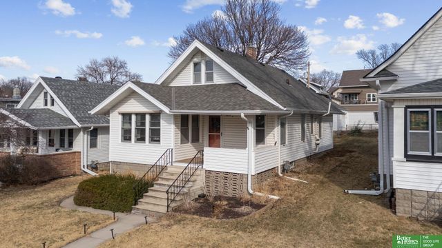 3079 S 34th Street, Omaha, NE 68105