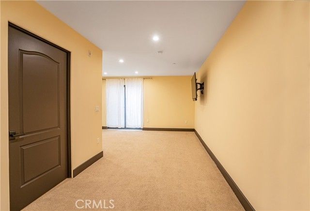 10523 Ashton Avenue 202, Los Angeles, CA 90024