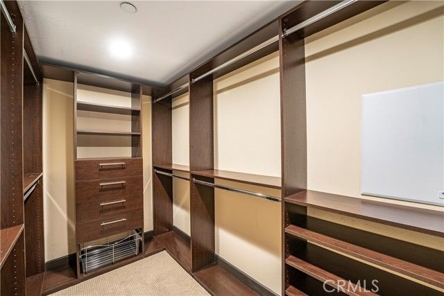 10523 Ashton Avenue 202, Los Angeles, CA 90024