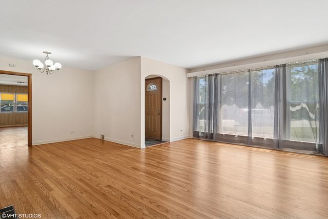 8024 W Charmaine Road, Norridge, IL 60706