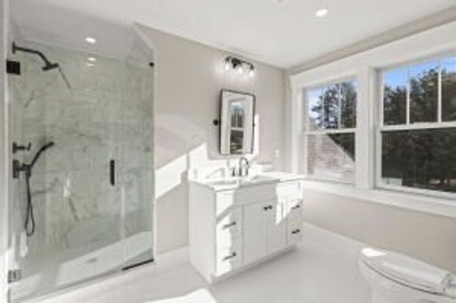 18 Pleasant Park Dr, Mashpee, MA 02649