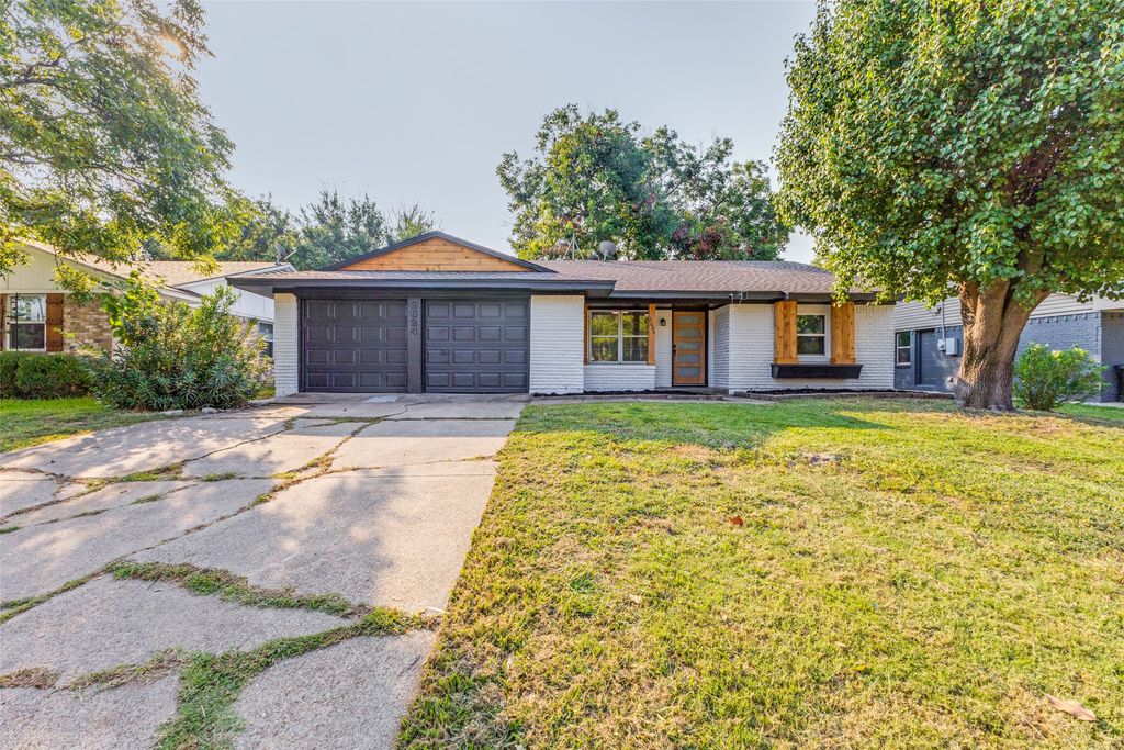 2624 Belhaven Drive, Mesquite, TX 75150