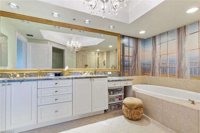 1060 Borghese LN 1506, Naples, FL 34114