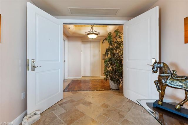 1060 Borghese LN 1506, Naples, FL 34114