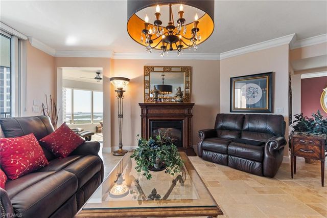1060 Borghese LN 1506, Naples, FL 34114