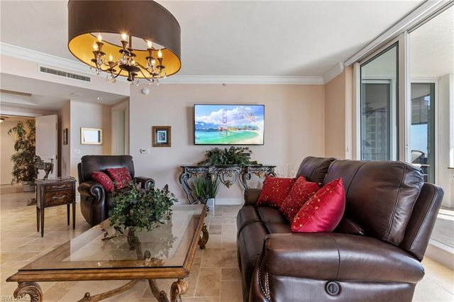 1060 Borghese LN 1506, Naples, FL 34114