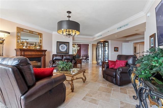 1060 Borghese LN 1506, Naples, FL 34114