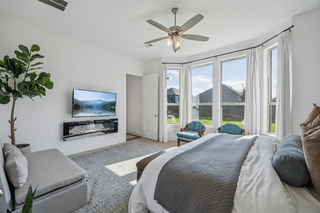 448 Wildwood Court, Waxahachie, TX 75165