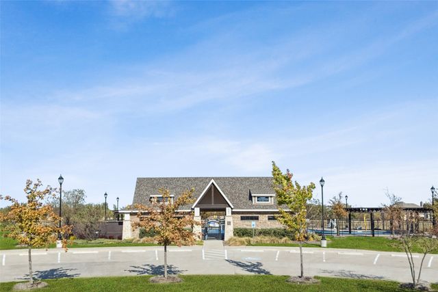 448 Wildwood Court, Waxahachie, TX 75165