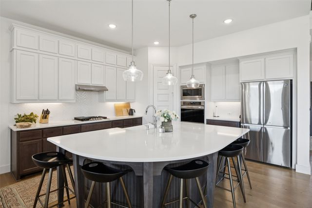 448 Wildwood Court, Waxahachie, TX 75165