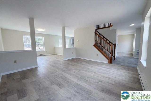 94 Oneida Trail, Penn Forest Twp, PA 18210